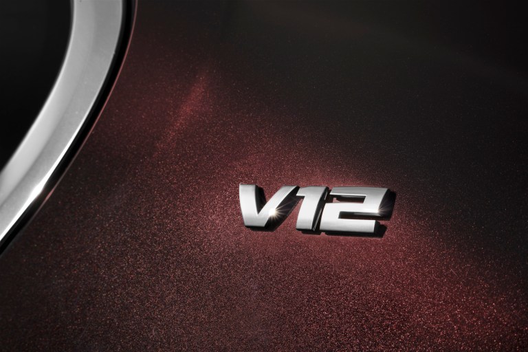 BMW M760Li xDrive V12 Excellence