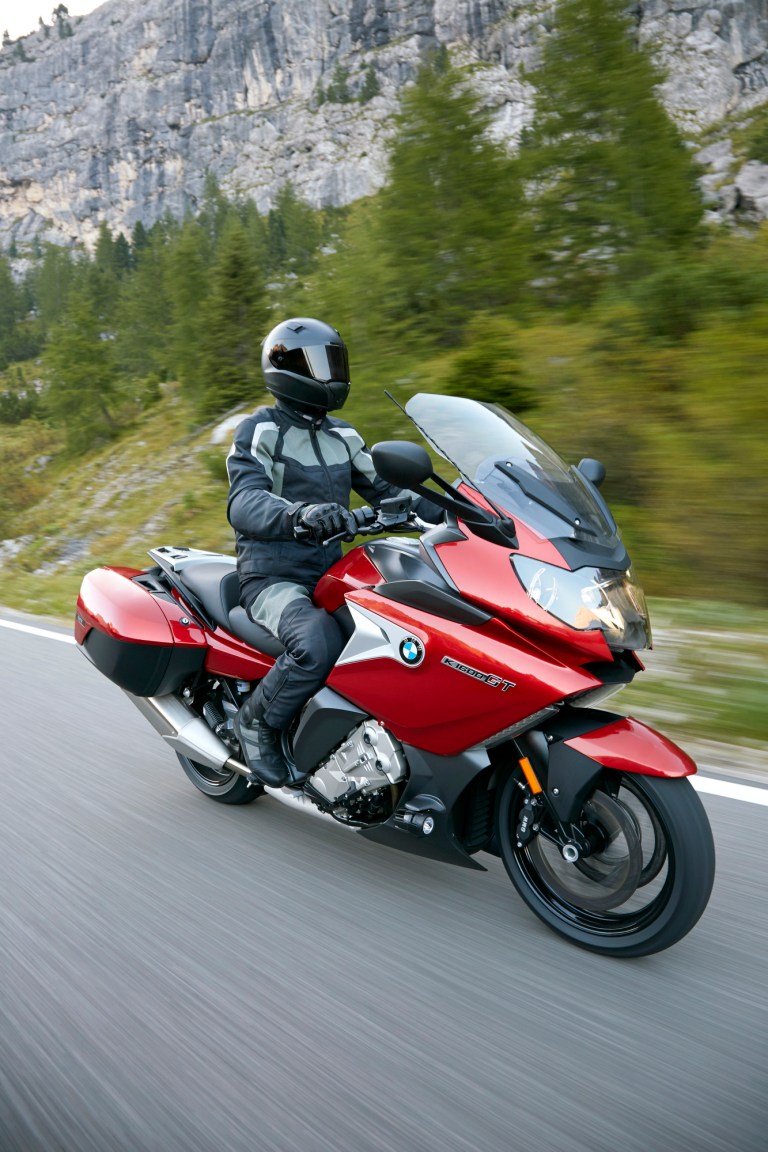 p90234214_highres_bmw-k-1600-gt-10-201