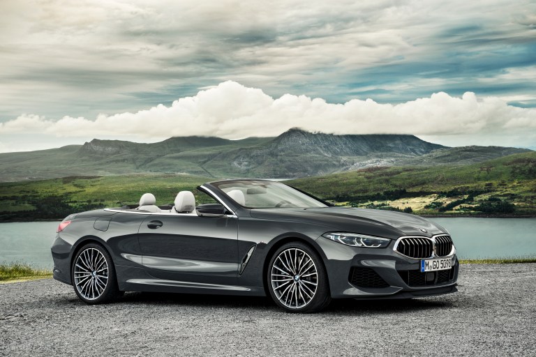P90327652_highRes_the-new-bmw-8-series