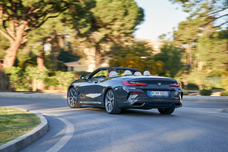 BMW M850i xDrive Convertible_39