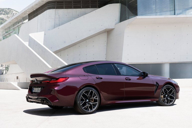 P90369573_highRes_the-new-bmw-m8-gran-