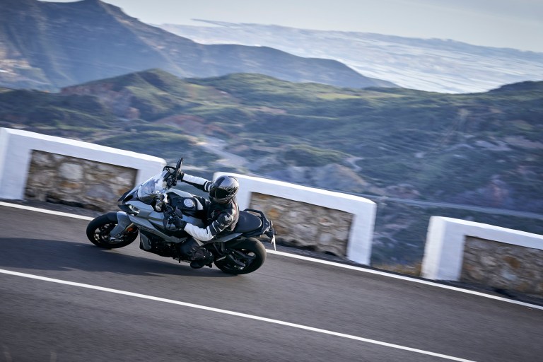 BMW_S1000XR_action_053